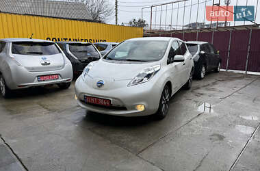 Хетчбек Nissan Leaf 2015 в Умані