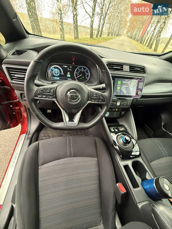 Хэтчбек Nissan Leaf 2020 в Переяславе