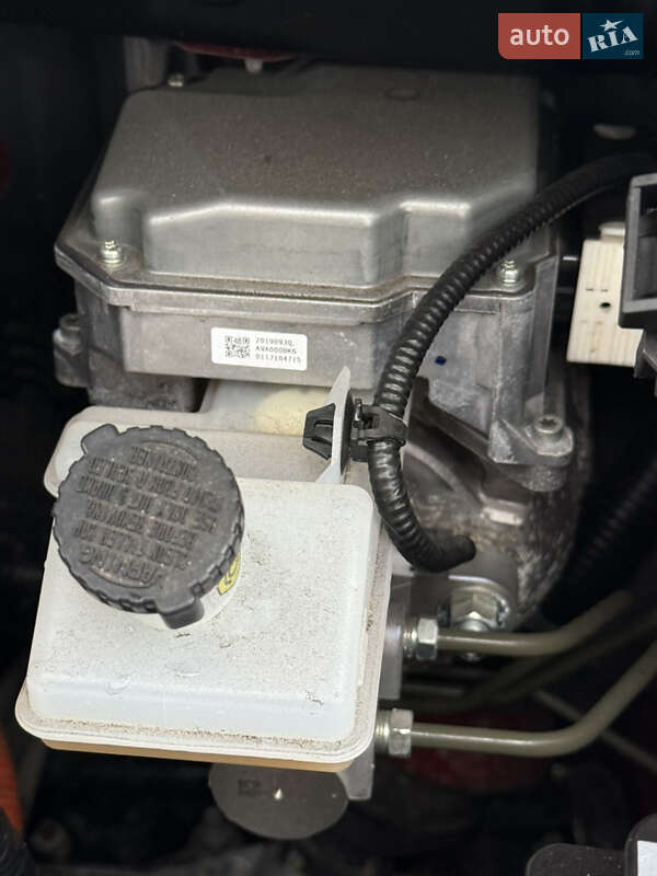 Хэтчбек Nissan Leaf 2020 в Переяславе