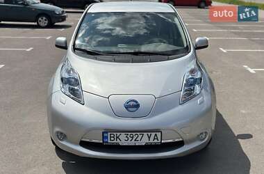 Хэтчбек Nissan Leaf 2012 в Ровно