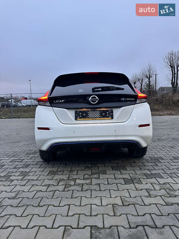 Хэтчбек Nissan Leaf 2020 в Староконстантинове