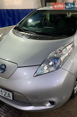 Хэтчбек Nissan Leaf 2013 в Сумах
