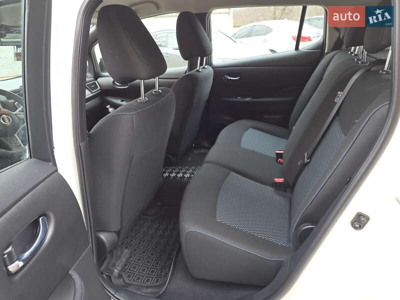 Хетчбек Nissan Leaf 2022 в Одесі