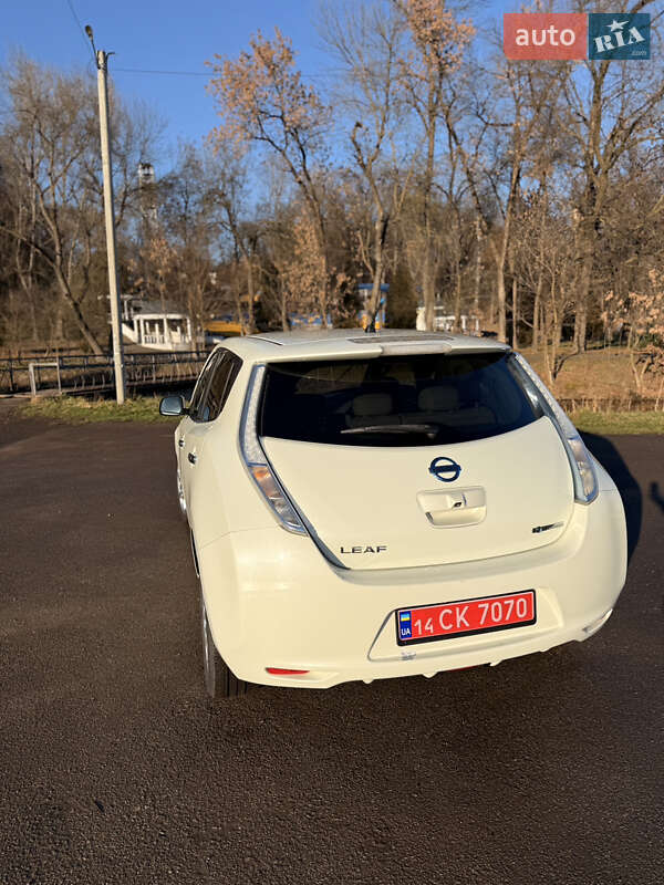 Хетчбек Nissan Leaf 2013 в Калуші фото 3 Хетчбек Nissan Leaf 2013 в Калуші