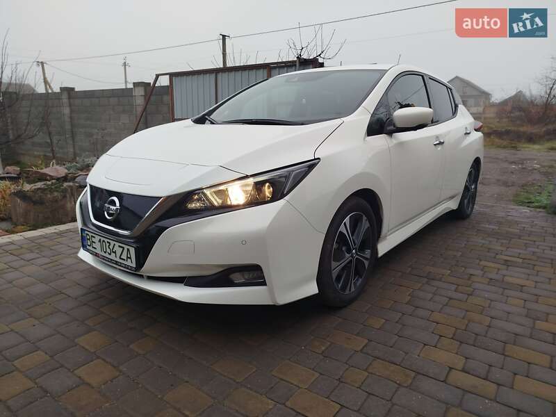 Хетчбек Nissan Leaf 2020 в Миколаєві