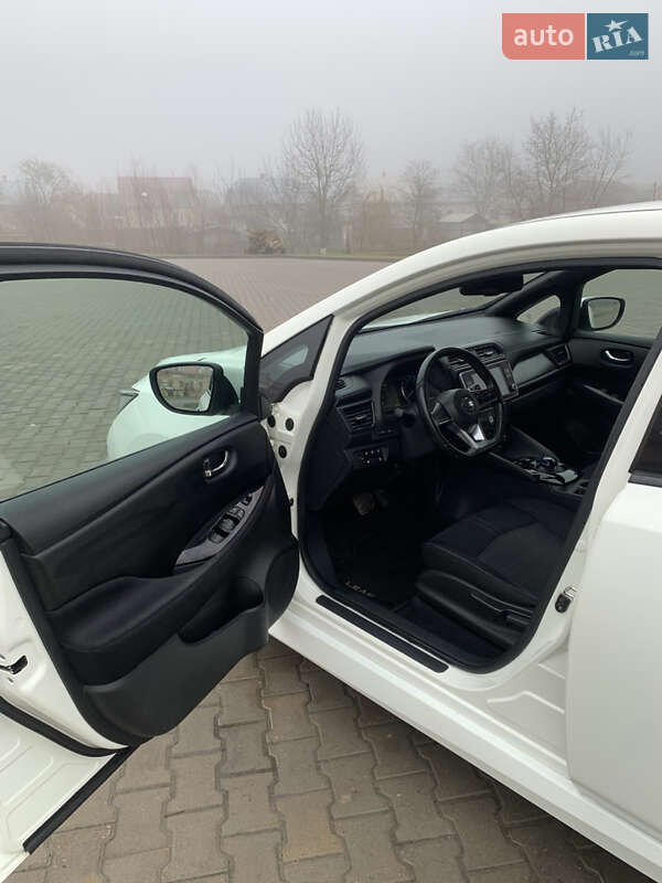 Хэтчбек Nissan Leaf 2020 в Тернополе