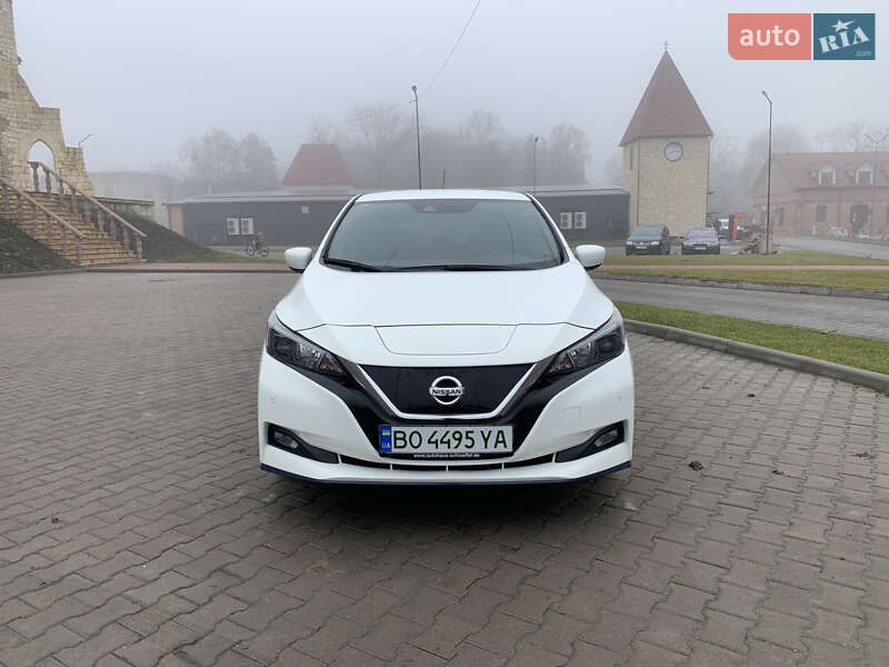 Хэтчбек Nissan Leaf 2020 в Тернополе