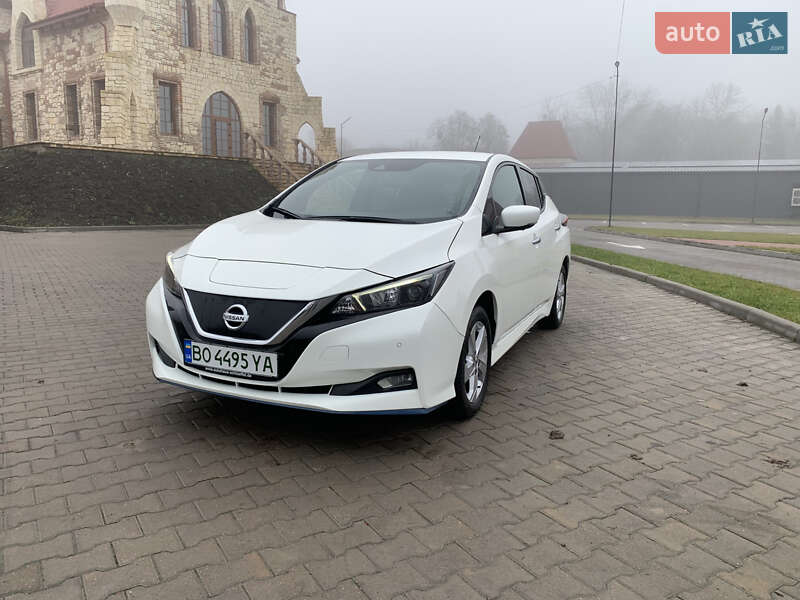 Хэтчбек Nissan Leaf 2020 в Тернополе