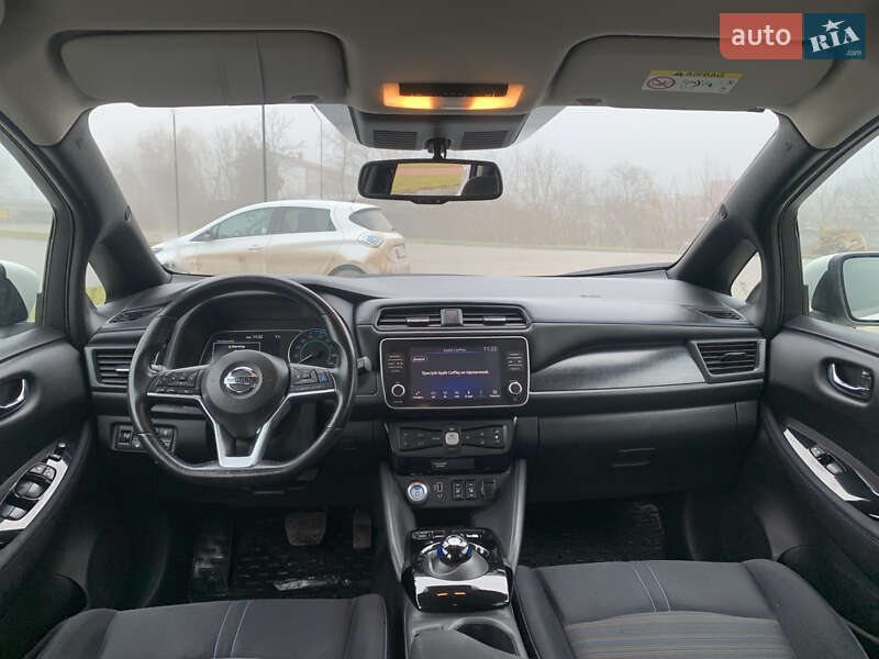Хэтчбек Nissan Leaf 2020 в Тернополе