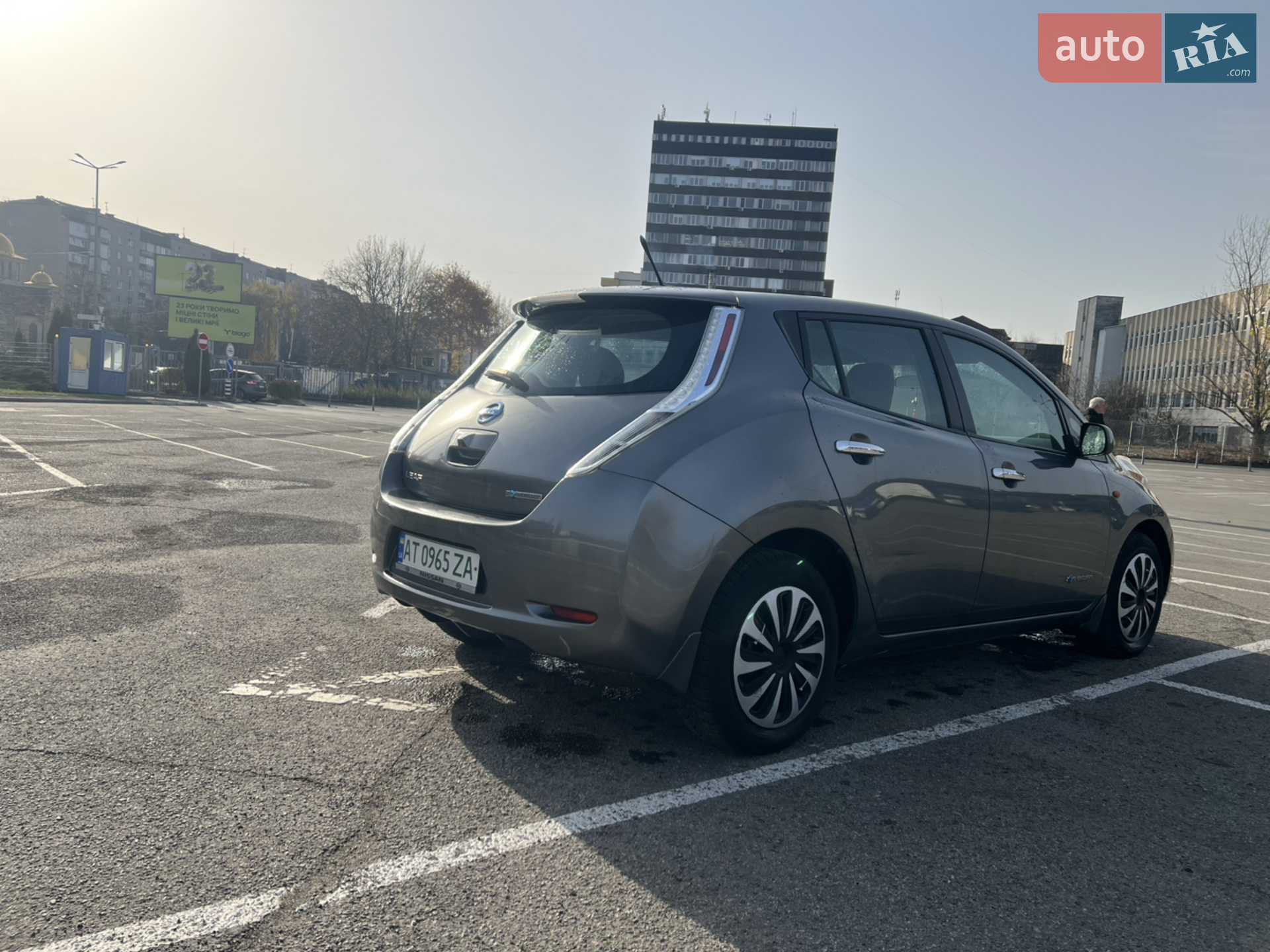 2015 Nissan Leaf - мініатюра 14