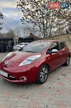 Хэтчбек Nissan Leaf 2013 в Днепре