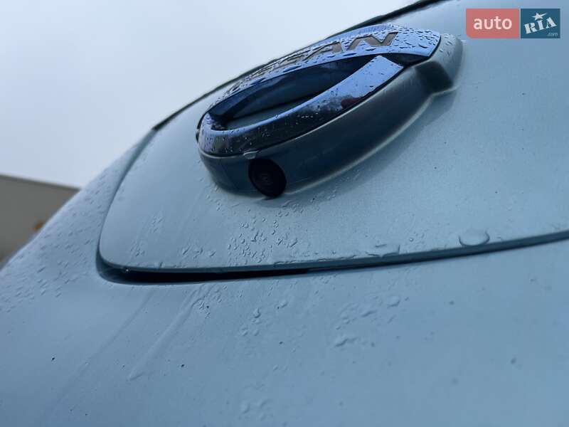 Хэтчбек Nissan Leaf 2014 в Киеве