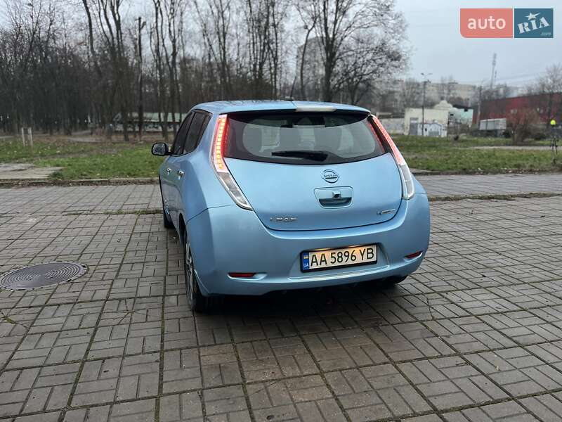 Хэтчбек Nissan Leaf 2014 в Киеве