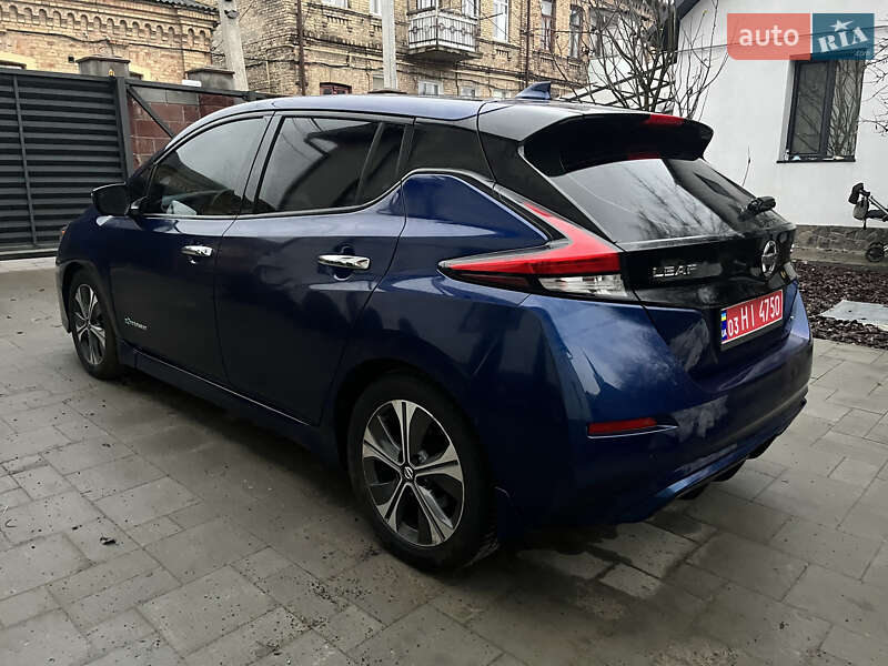 Хэтчбек Nissan Leaf 2018 в Луцке