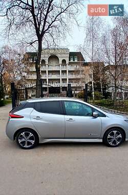 Хетчбек Nissan Leaf 2020 в Харкові