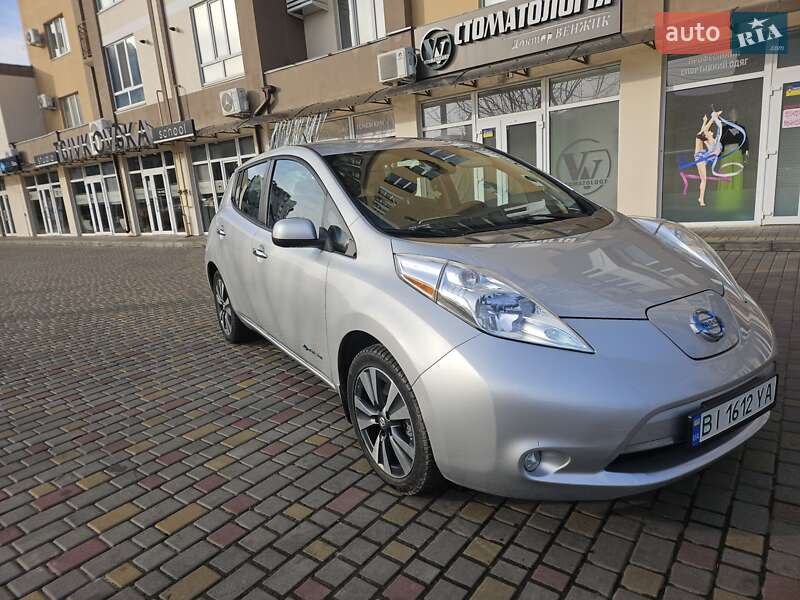 Хэтчбек Nissan Leaf 2016 в Кременчуге