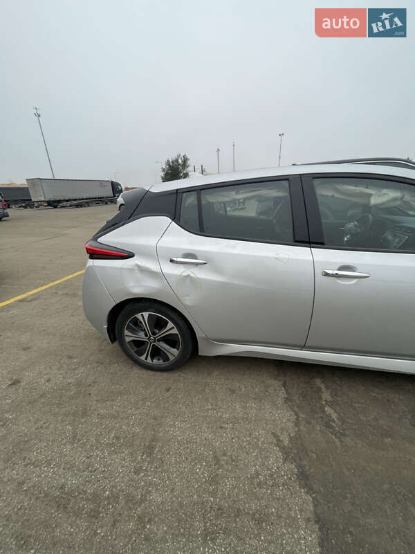 Хэтчбек Nissan Leaf 2019 в Львове