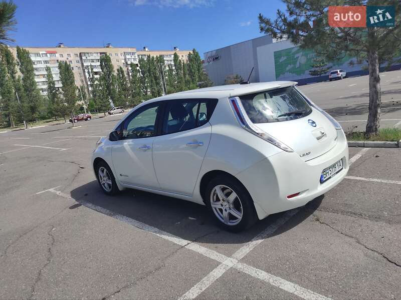 Nissan Leaf 2015