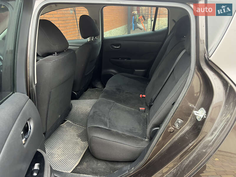 Хэтчбек Nissan Leaf 2015 в Виннице