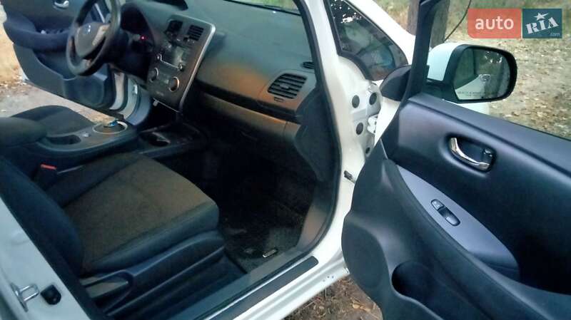 Хетчбек Nissan Leaf 2016 в Одесі