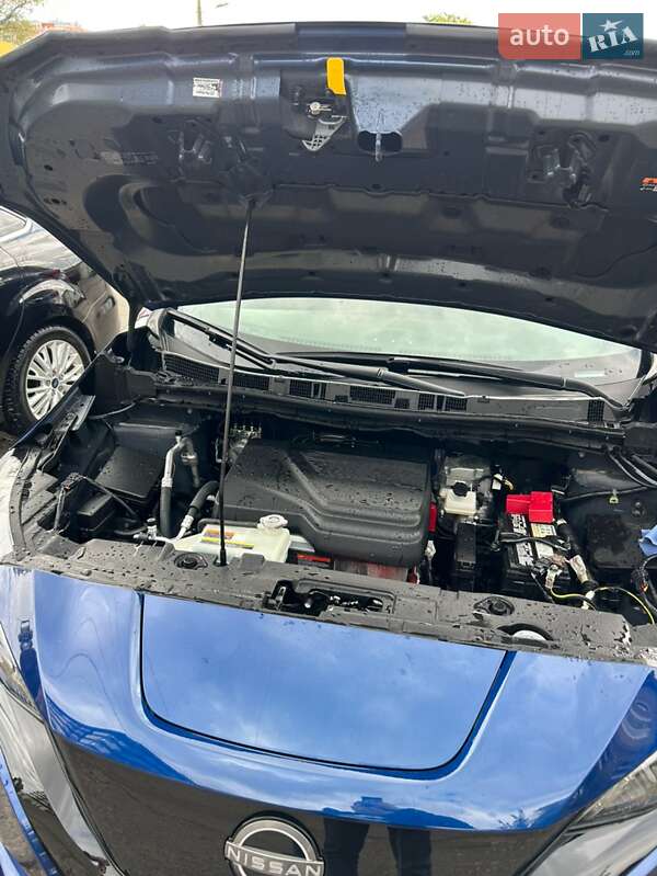 Хетчбек Nissan Leaf 2024 в Одесі