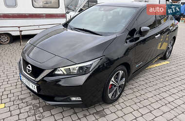 Хэтчбек Nissan Leaf 2018 в Черновцах