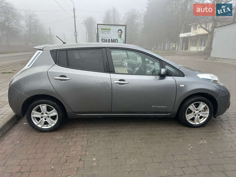 Хэтчбек Nissan Leaf 2015 в Каменец-Подольском фото 9 Хэтчбек Nissan Leaf 2015 в Каменец-Подольском