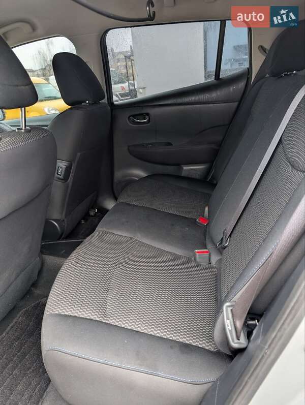 Хетчбек Nissan Leaf 2014 в Рівному