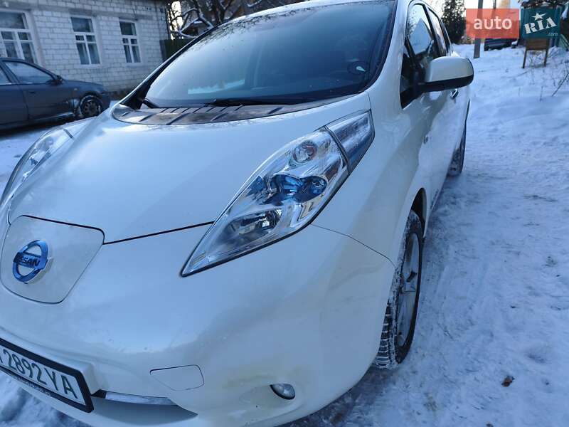 Хэтчбек Nissan Leaf 2013 в Чернигове фото 17 Хэтчбек Nissan Leaf 2013 в Чернигове
