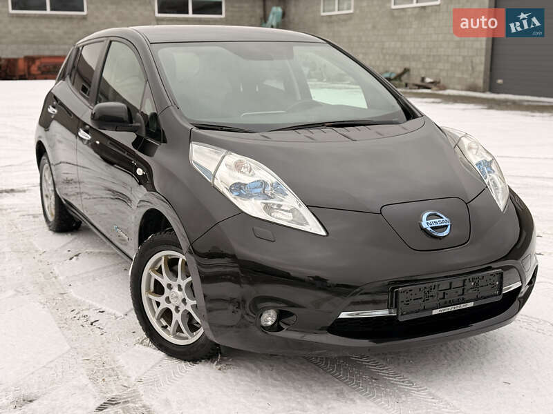 Хетчбек Nissan Leaf 2014 в Дубровиці