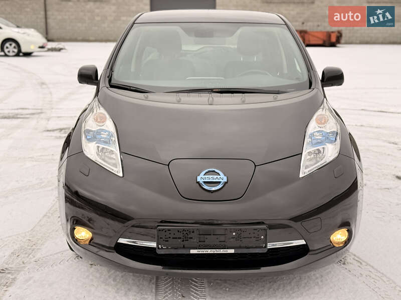 Хетчбек Nissan Leaf 2014 в Дубровиці