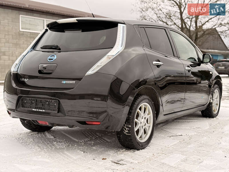 Хетчбек Nissan Leaf 2014 в Дубровиці