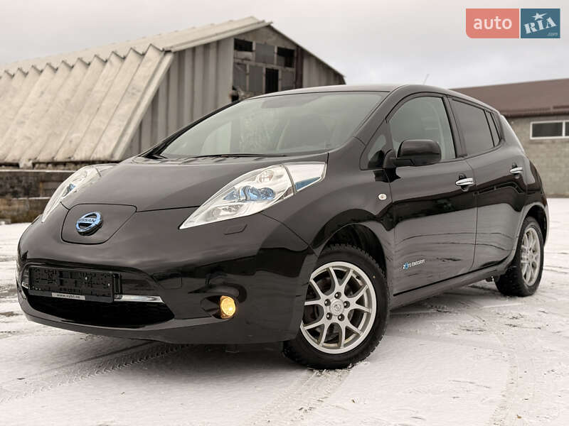 Хетчбек Nissan Leaf 2014 в Дубровиці