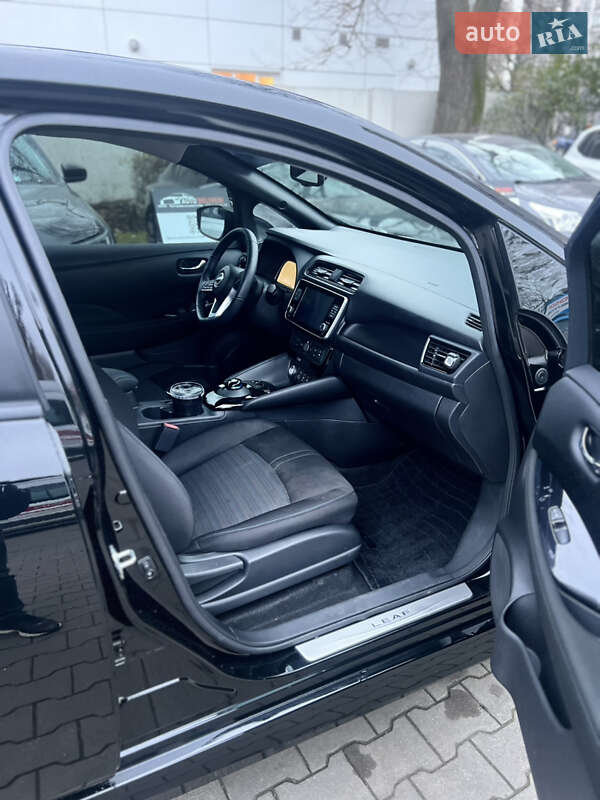 Хетчбек Nissan Leaf 2024 в Одесі фото 10 Хетчбек Nissan Leaf 2024 в Одесі