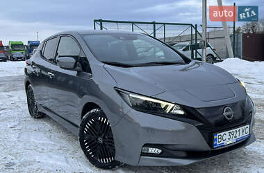 Хэтчбек Nissan Leaf 2023 в Лопатине