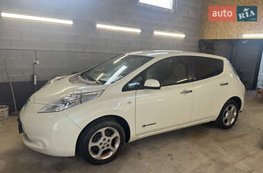 Хэтчбек Nissan Leaf 2012 в Ровно