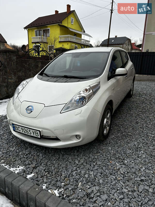 Хэтчбек Nissan Leaf 2014 в Трускавце
