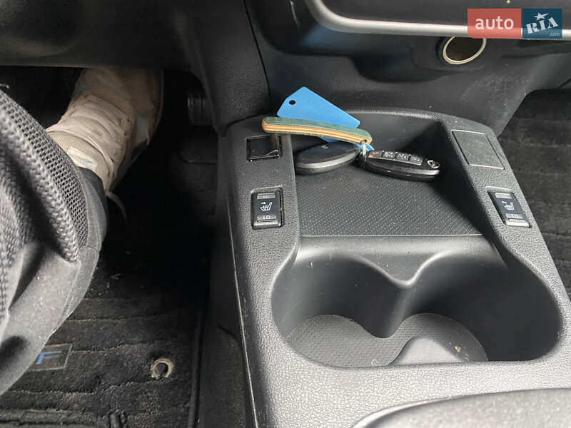 Хетчбек Nissan Leaf 2015 в Чернівцях