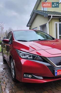 Хэтчбек Nissan Leaf 2018 в Ровно