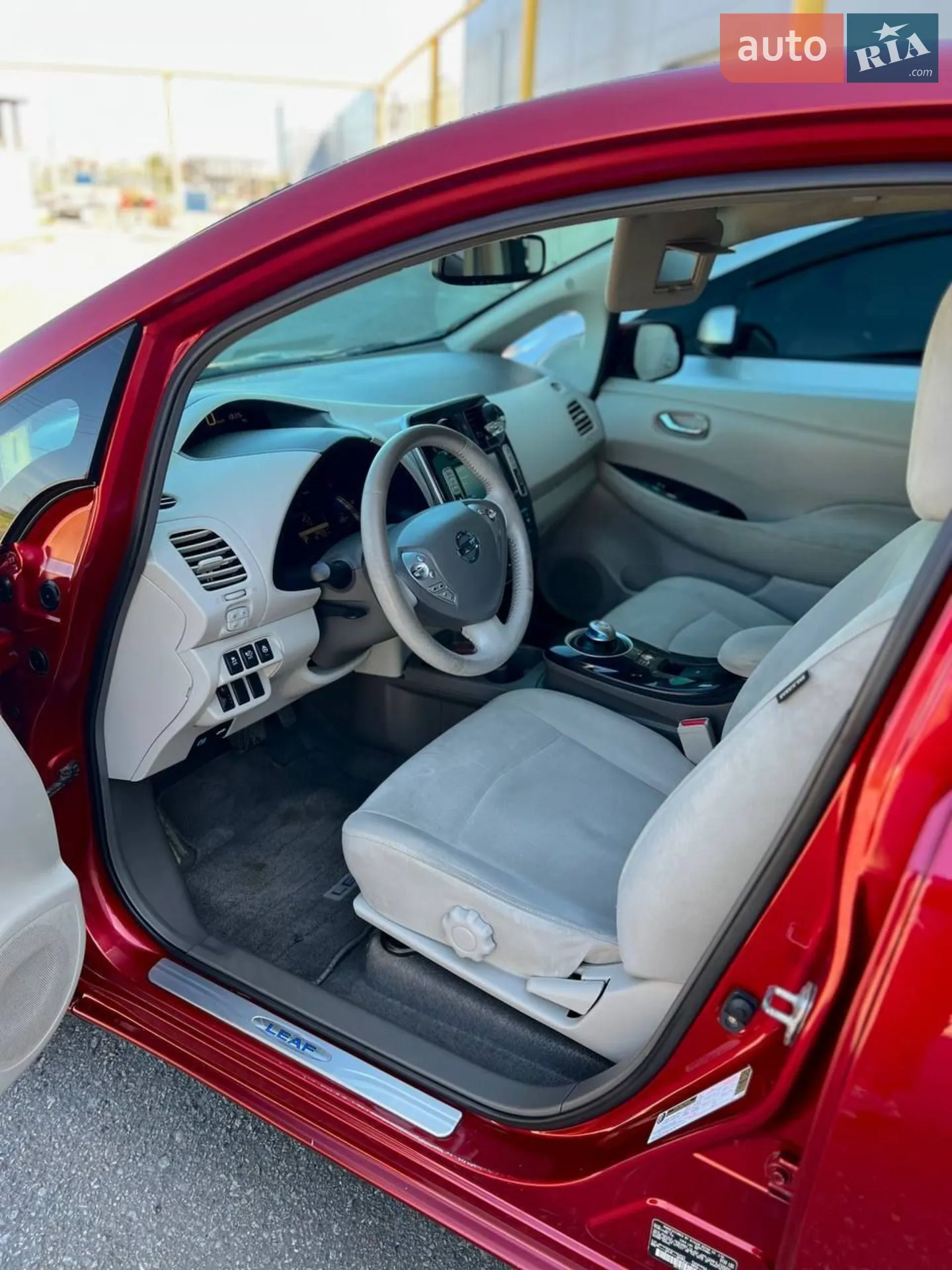 2012 Nissan Leaf - мініатюра 10