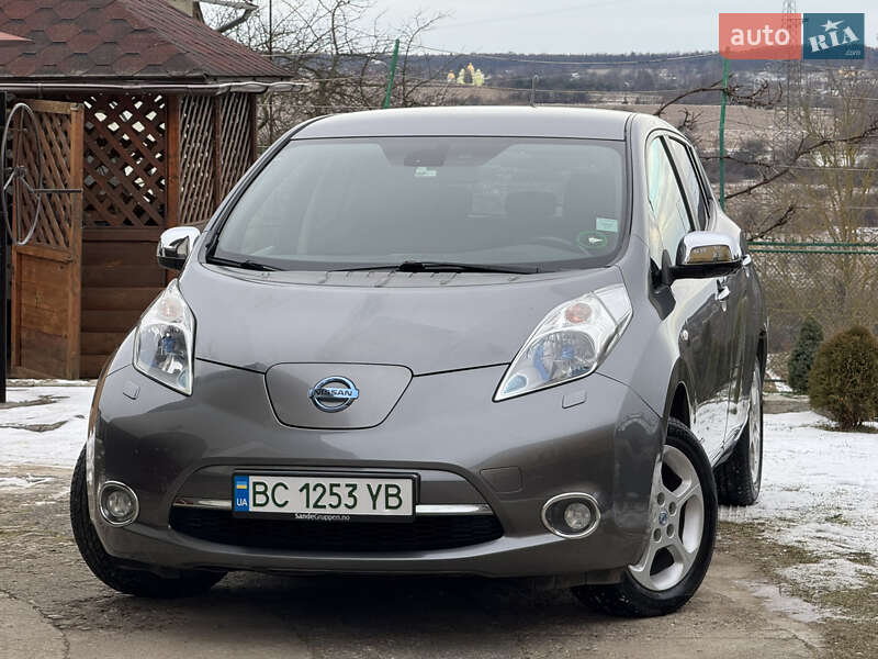 Хэтчбек Nissan Leaf 2013 в Дрогобыче