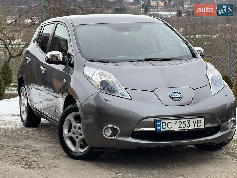 Хэтчбек Nissan Leaf 2013 в Дрогобыче