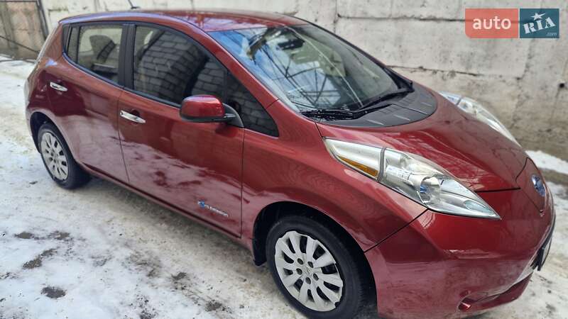 Хетчбек Nissan Leaf 2013 в Львові фото 6 Хетчбек Nissan Leaf 2013 в Львові