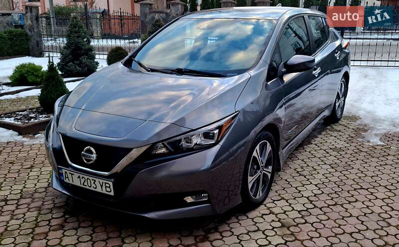 Хетчбек Nissan Leaf 2018 в Івано-Франківську