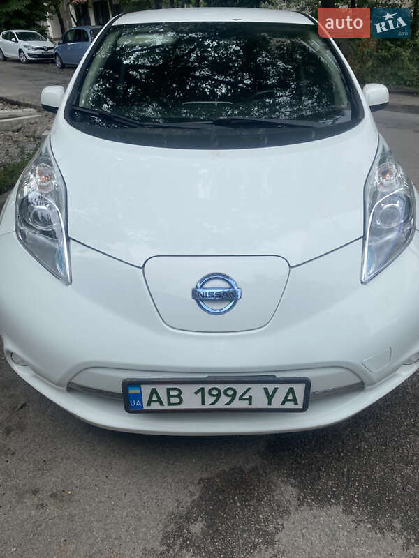Хэтчбек Nissan Leaf 2014 в Виннице