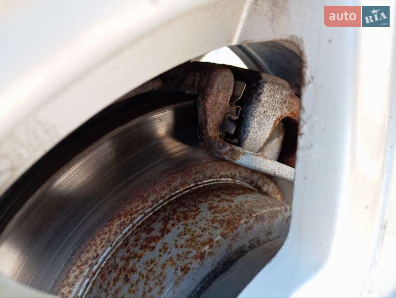 Хэтчбек Nissan Leaf 2012 в Киеве фото 9 Хэтчбек Nissan Leaf 2012 в Киеве