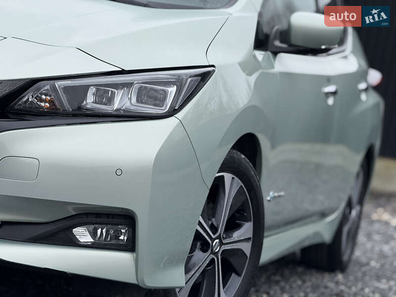 Хэтчбек Nissan Leaf 2018 в Дрогобыче