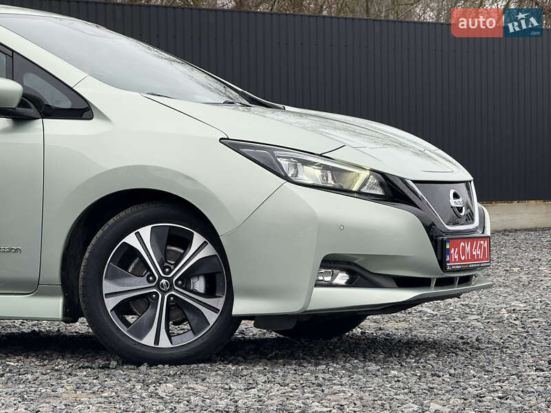 Хэтчбек Nissan Leaf 2018 в Дрогобыче