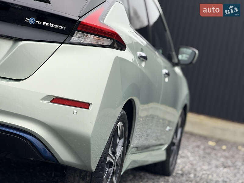 Хэтчбек Nissan Leaf 2018 в Дрогобыче