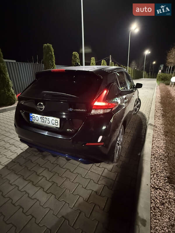 Хэтчбек Nissan Leaf 2017 в Тернополе